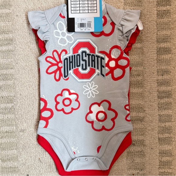 2 Piece Ohio State Buckeyes Scarlett and Gray Onesies - Picture 2 of 13